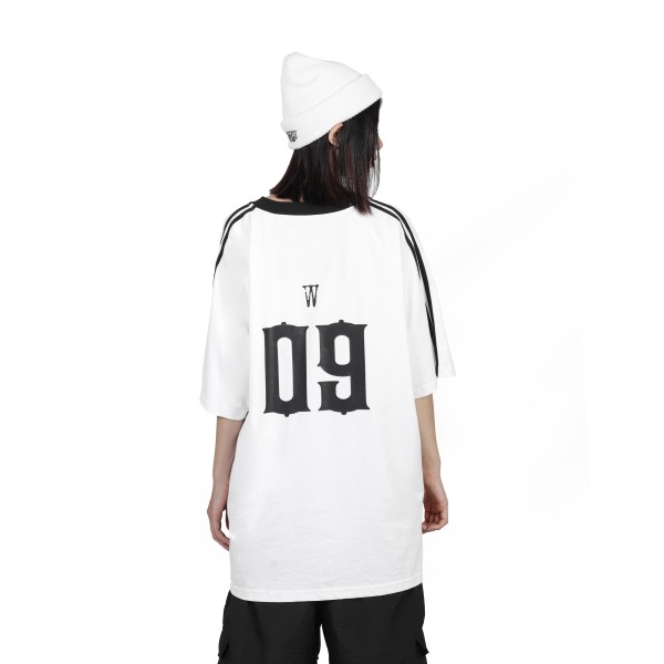 09 TEE - ATK657