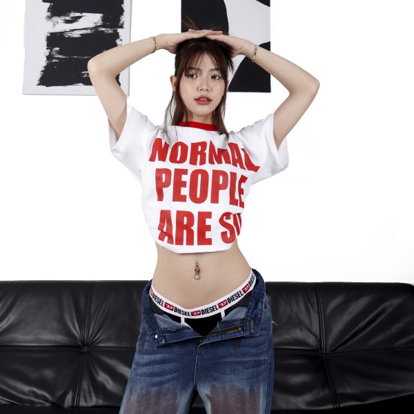 UNUSUAL TEE - ATK723